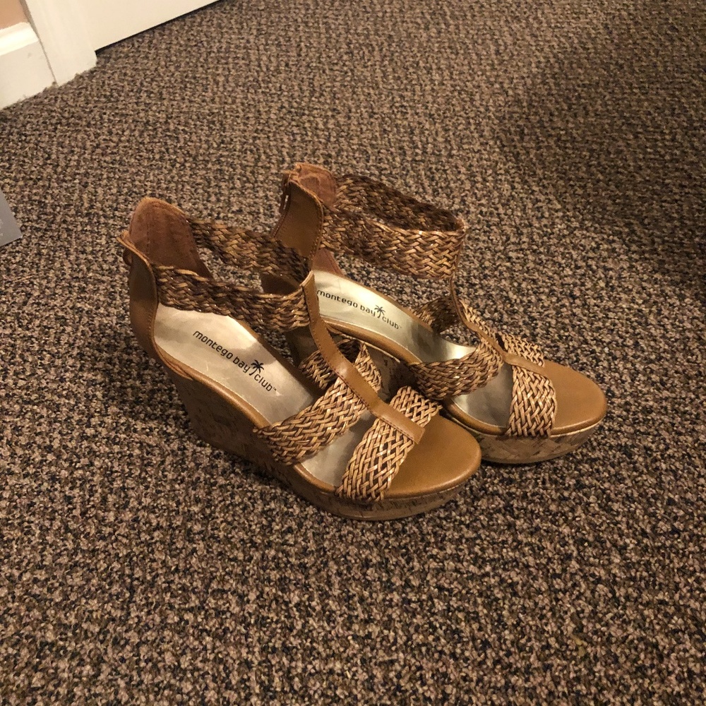 Women's Tan Wedge Sandals